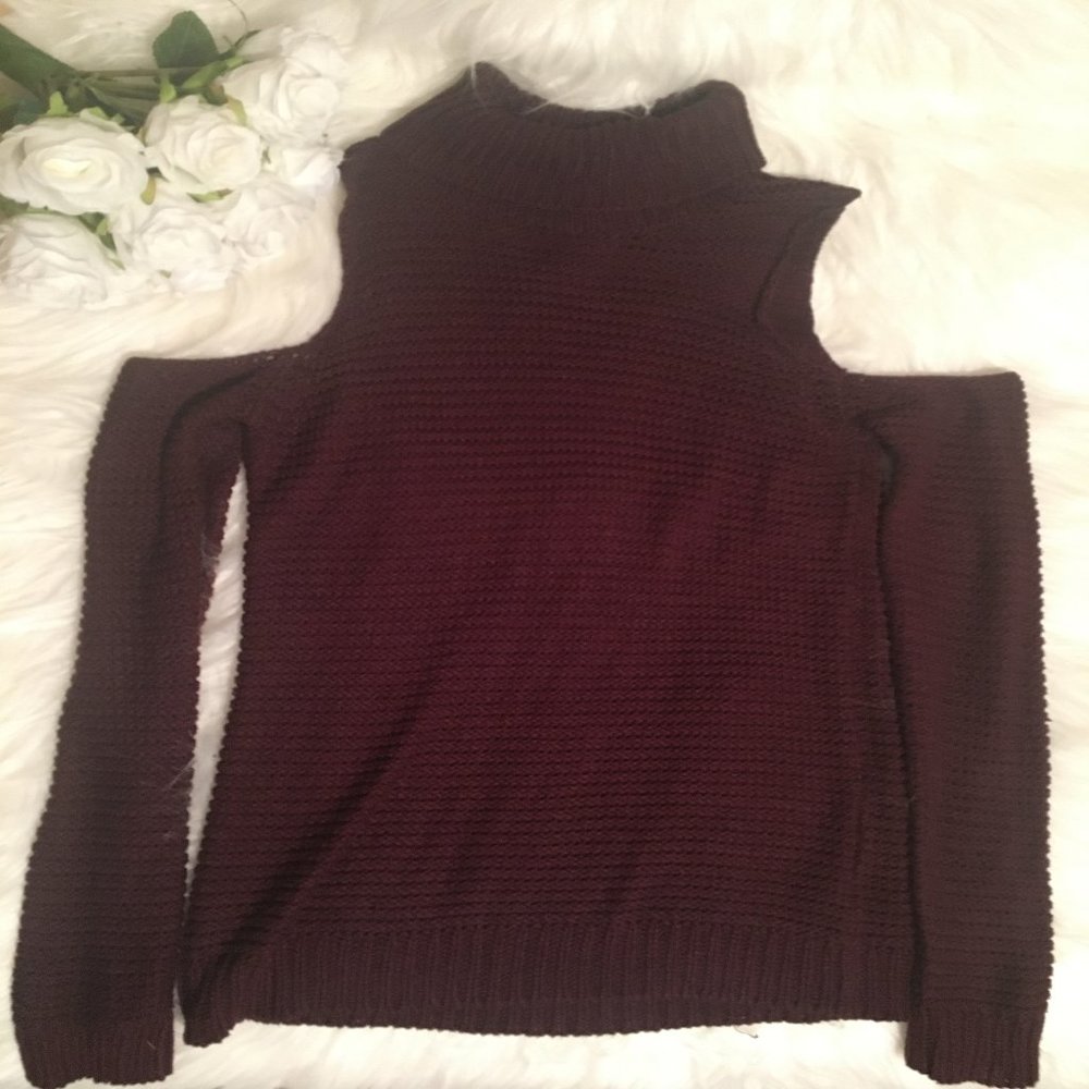 QUINN WOMEN WINE RED COLOR Pullover Sweater